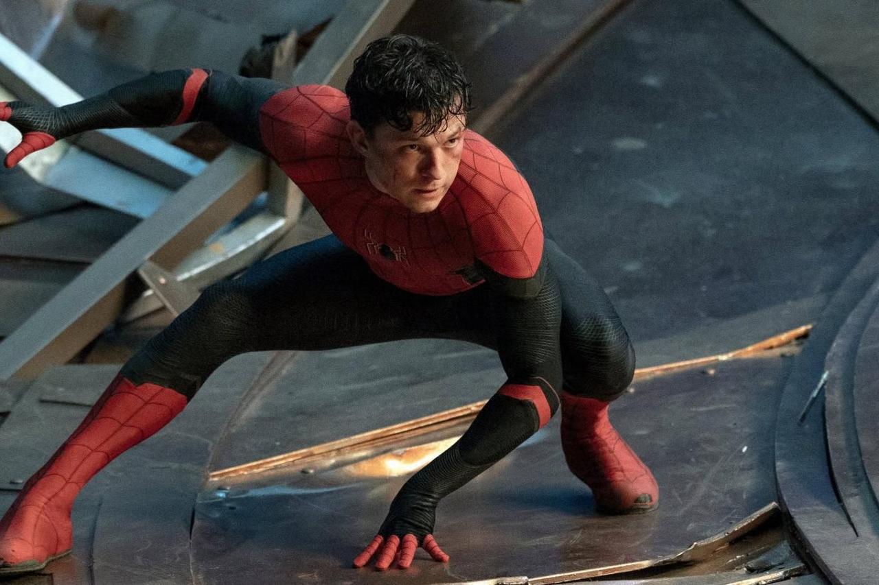 Tom Holland, Örümcek-Adam setinde kaza geçirdi