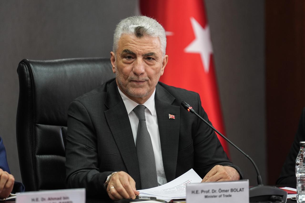 Bakan Bolat duyurdu: İhracatta Ağustos rekoru
