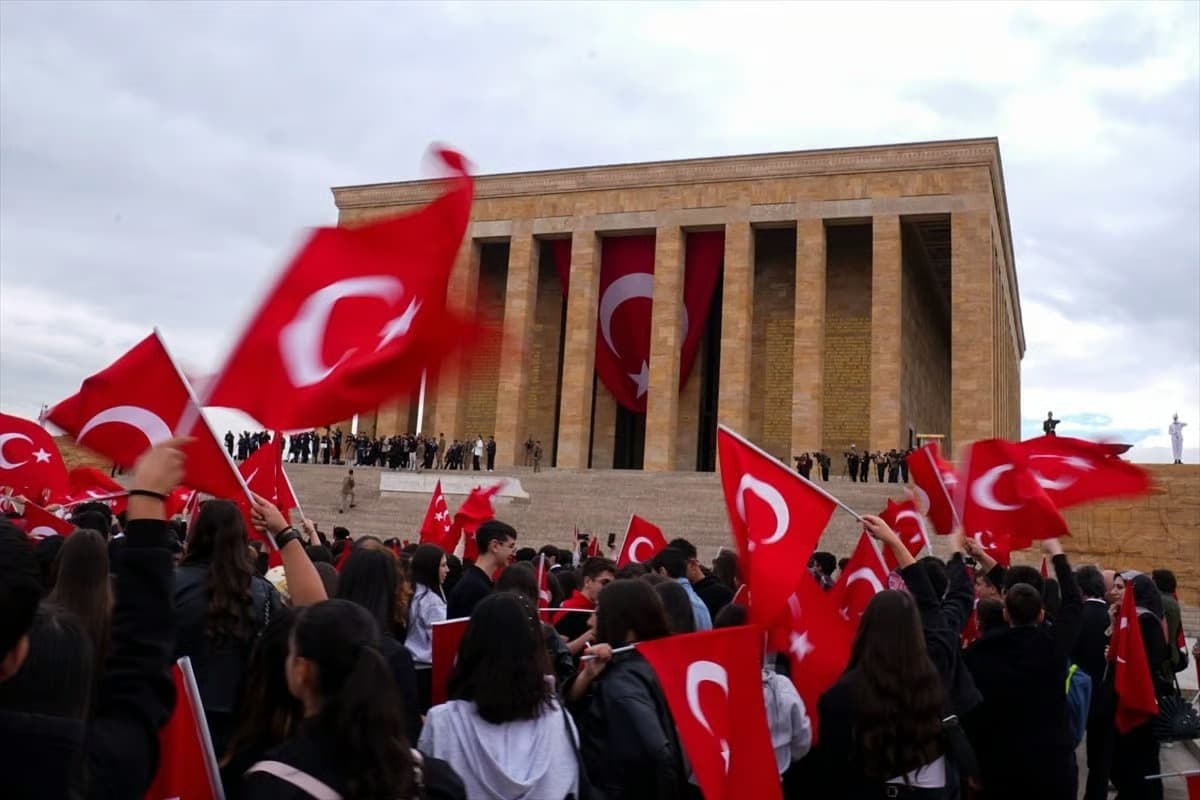 Anıtkabir'de 19 Mayıs coşkusu!