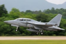 Filipinler, Güney Kore’den 12 adet FA-50 savaş uçağı satın alıyor