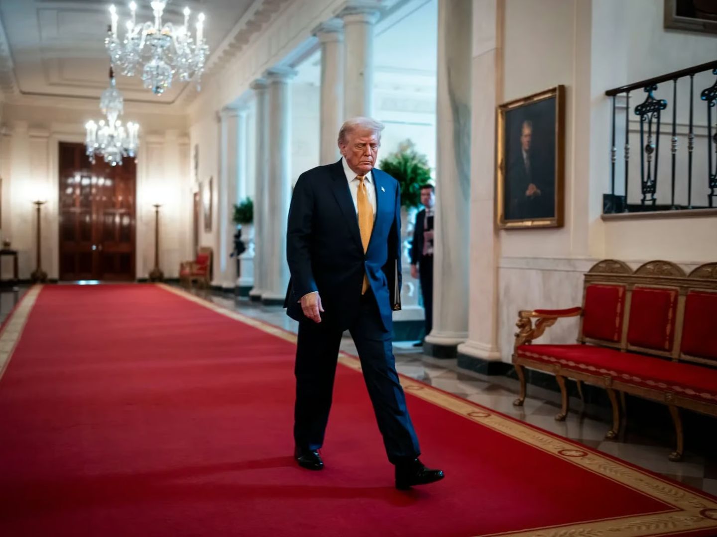 Kriz odasına kapandılar: Trump ve ekibinin Epstein paniği ortaya çıktı