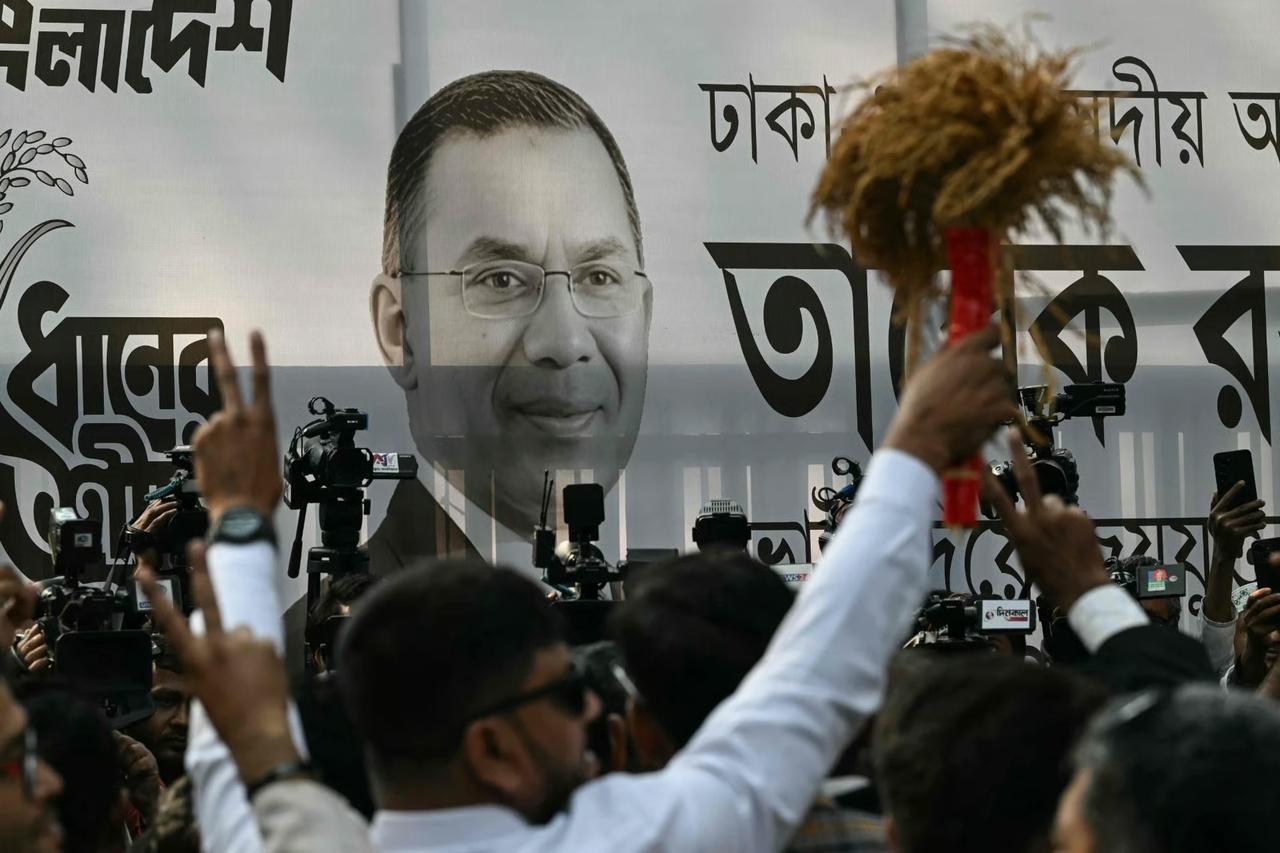 Bangladeş'te 17 yıllık sürgün sona erdi