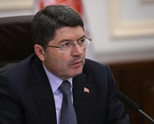 Adalet Bakanı Tunç'tan orman yangınlarına ilişkin açıklama: 33 ilde 97 şüpheli hakkında işlem yapıldı