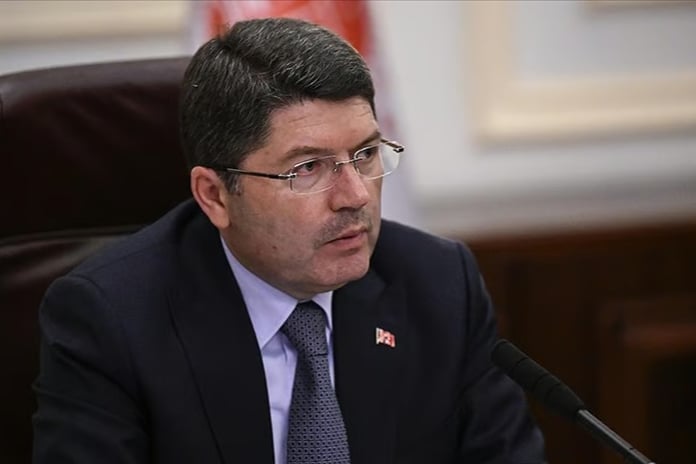 Adalet Bakanı Tunç'tan orman yangınlarına ilişkin açıklama: 33 ilde 97 şüpheli hakkında işlem yapıldı