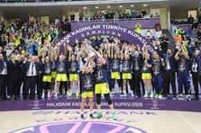 Fenerbahçe Opet Basketbol Halkbank Kadınlar Türkiye Kupası’nın sahibi oldu