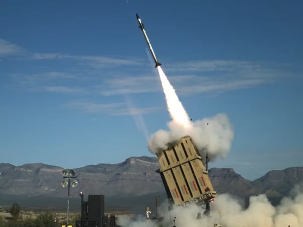 Raytheon, ABD Deniz Piyadeleri için MRIC hava savunma sisteminin seri üretimine başladı