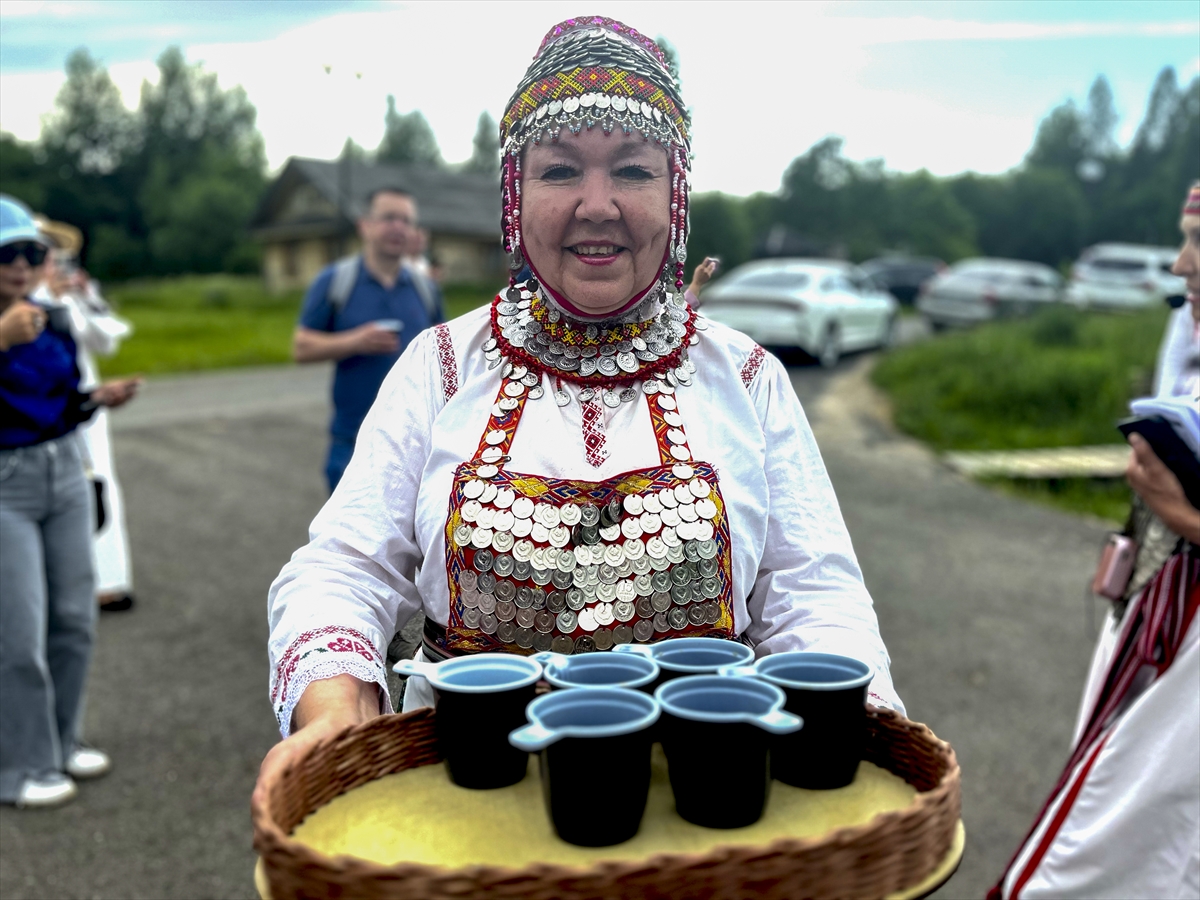 Çuvaş Türkleri geleneklerini yeni nesillere aktarıyor