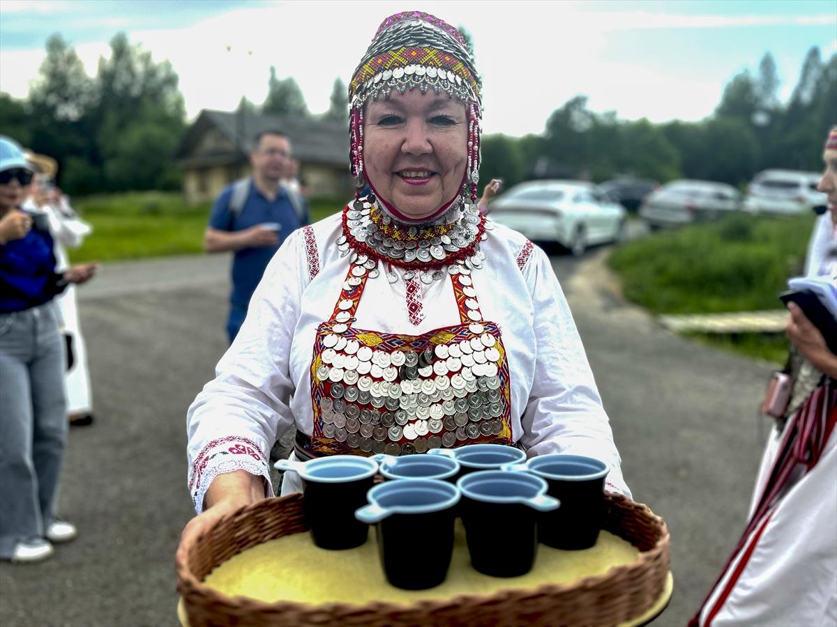 Çuvaş Türkleri geleneklerini yeni nesillere aktarıyor