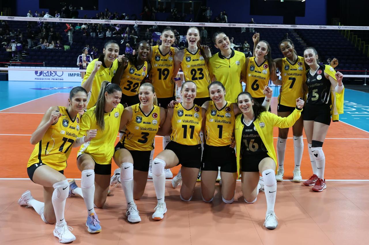 VakıfBank namağlup liderlik istiyor
