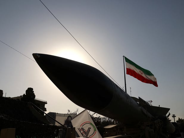 İran ABD saldırısına "acı verici" karşılık vereceğini duyurdu 