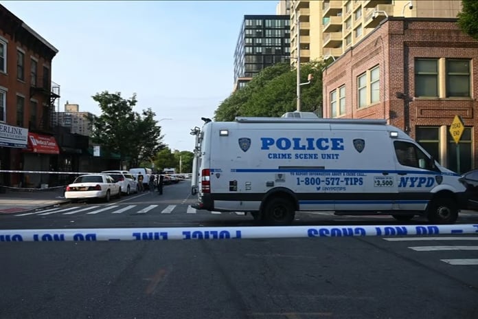 New York'taki bir restoranda silahlı saldırı: 3 ölü