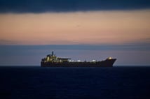 Portekiz donanması Atlantik'te 1.7 ton kokain ele geçirdi