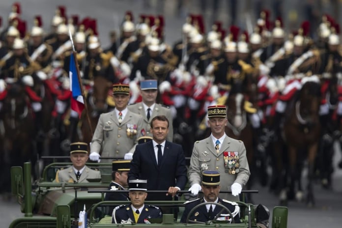 Macron, savunma harcamalarını hızlandırma planını açıkladı