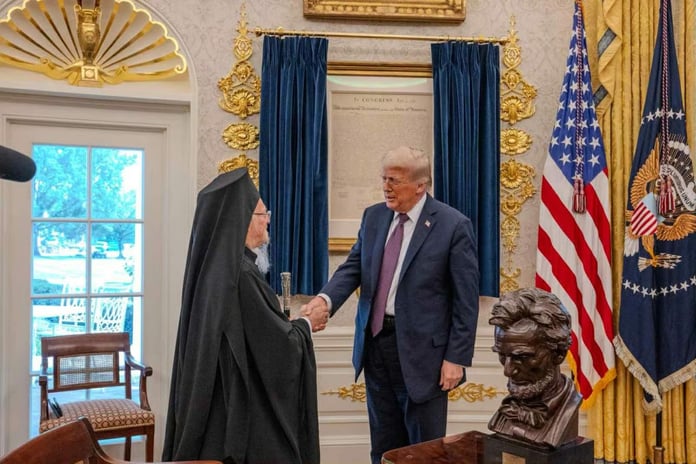 Patrik Bartholomeos Beyaz Saray’da Trump ile bir araya geldi