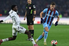 Süper Lig'de gol düellosu: Papara Park'ta 6 gol, 1 kırmızı kart! Trabzonspor ve Beşiktaş puanları bölüştü