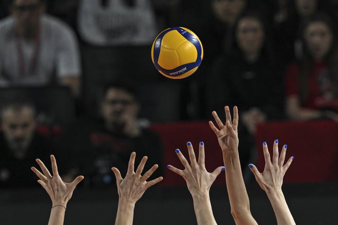 Sultanlar Ligi ateşleniyor: Eczacıbaşı, sezonun ilk derbisinde VakıfBank'ı yeni evinde ağırlıyor