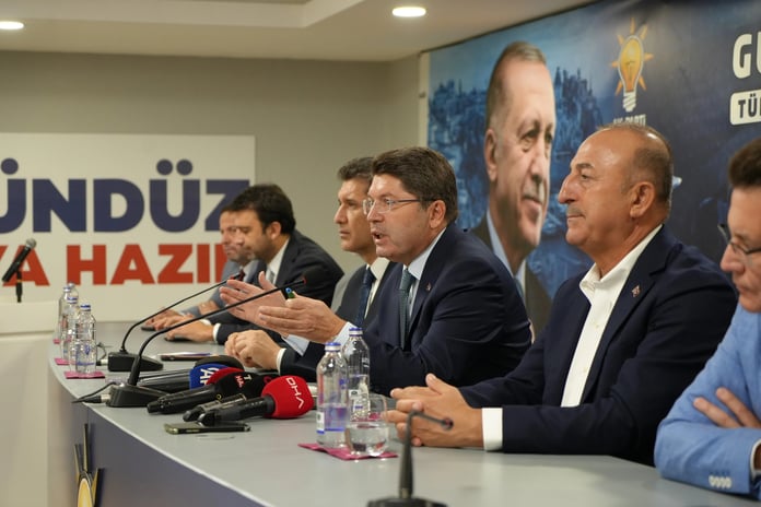 Bugünkü yargı darbeciye, vesayetçiye geçit vermiyor