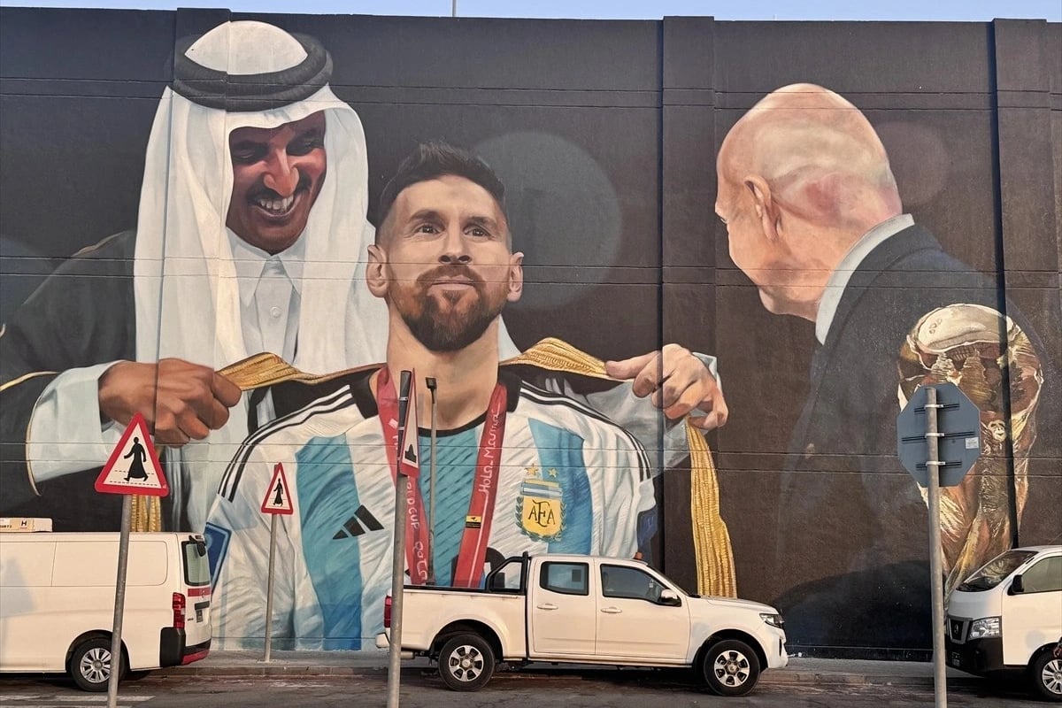 Messi'nin zaferi Katar sokaklarında ölümsüzleşti