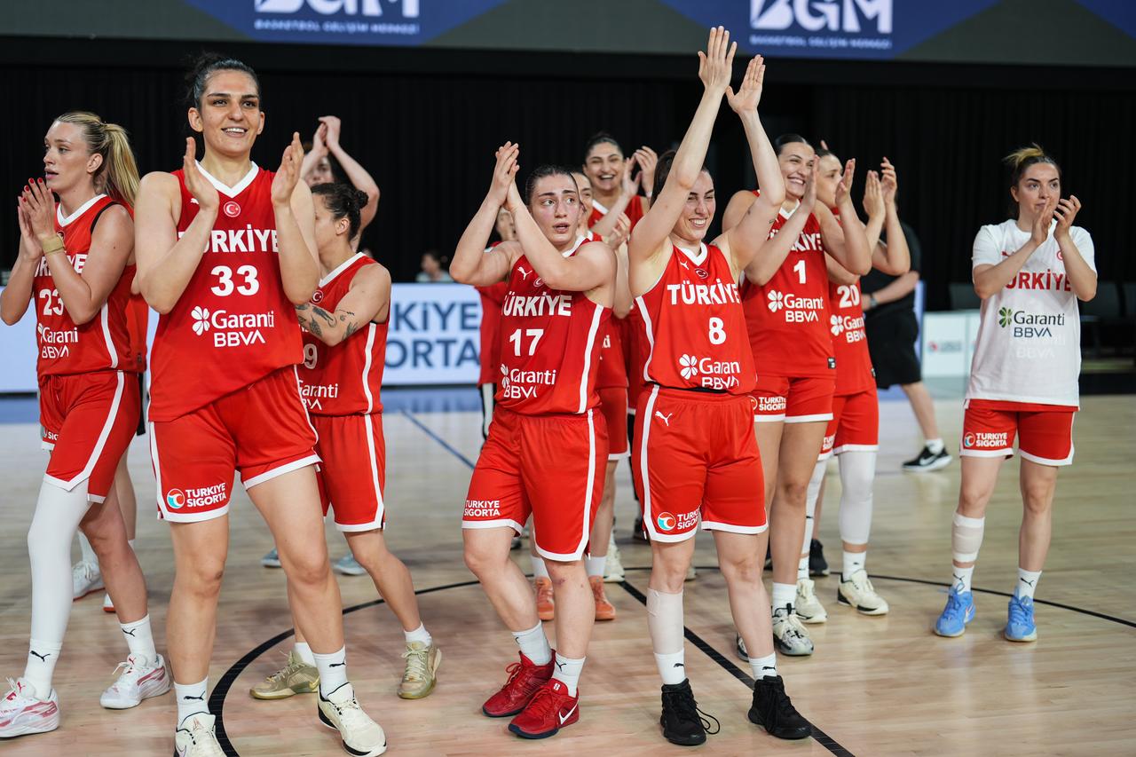 Potanın Perileri üst üste 11. kez Avrupa Şampiyonası'nda: Son hazırlıklar tamamlandı,A Milli Kadın Basketbol Takımı Yunanistan yolunda
