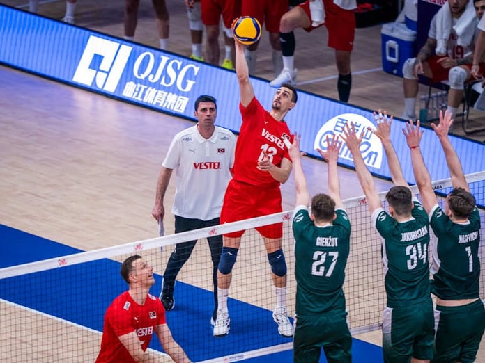 A Milli Erkek Voleybol Takımı, Milletler Ligi üçüncü maçında Polonya'ya mağlup oldu
