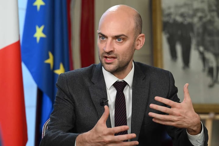 France: Iran Must Concede After Losing Its Leader