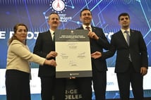 Savunma sanayisinde 14 yeni ARGE projesinin imza töreni yapıldı