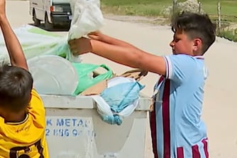 Murat Kurum'dan örnek kardeşlere teşekkür