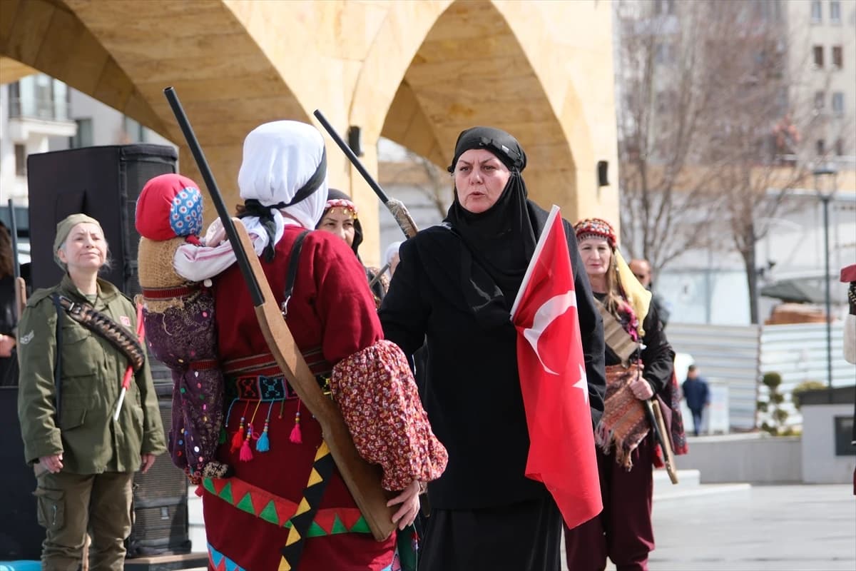 Çorum'da 3. Puduhepa Kadın Kültür Festivali coşkusu başladı