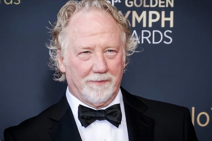 ABD'de ünlü oyuncu Busfield'ın evine baskın düzenlendi