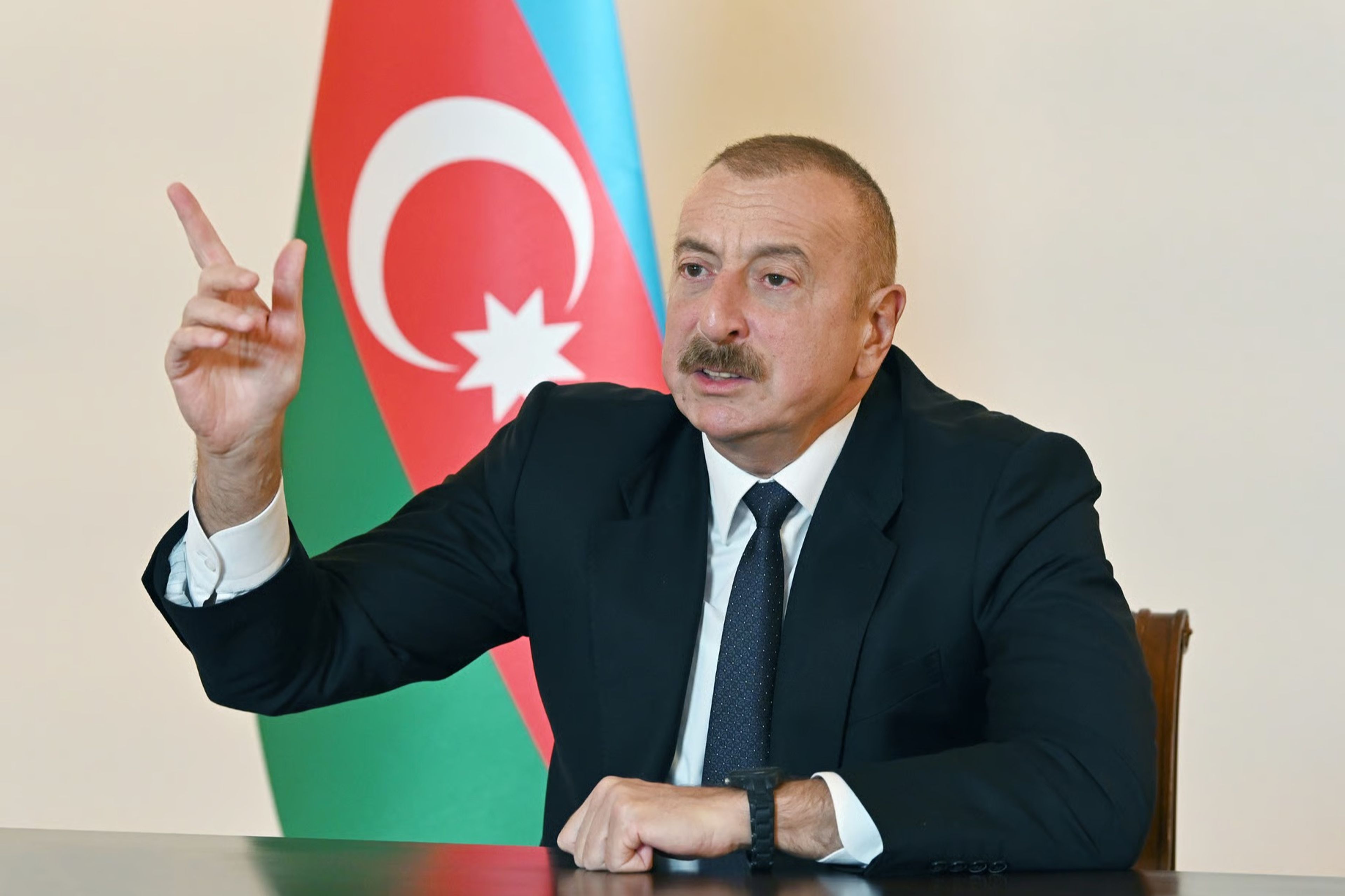 Azerbaycan'da darbe girişimi önlendi: Ramiz Mekhtiyev gözaltında