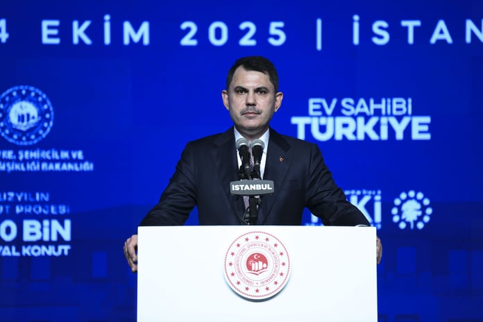 Bakan Kurum: 2 milyon vatandaş güvenli yuvalara kavuşuyor