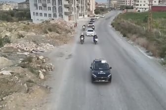 Babasını kaybeden polis kızına duygulandıran destek
