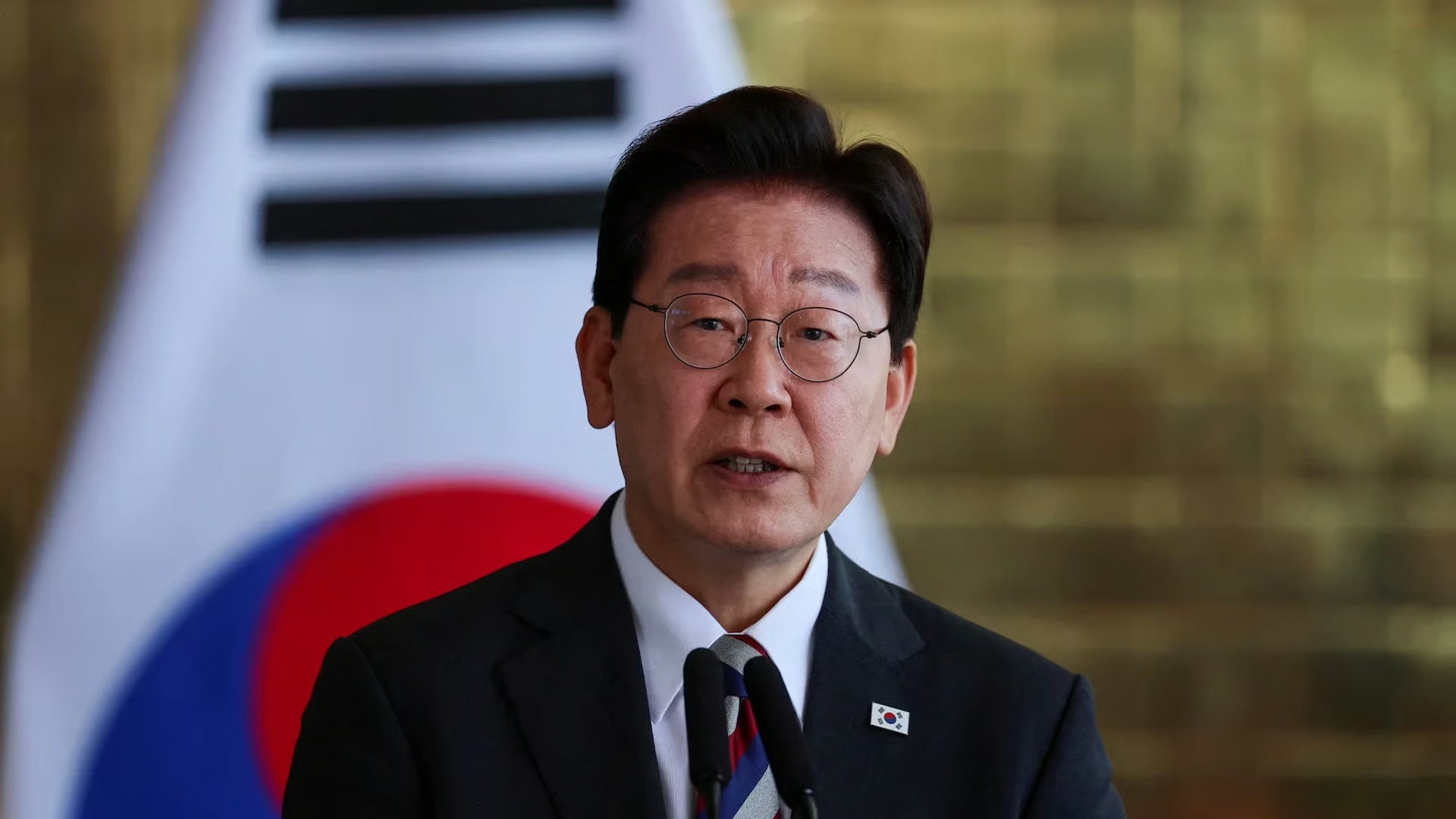 Seoul Backs Trump’s Drill Cuts