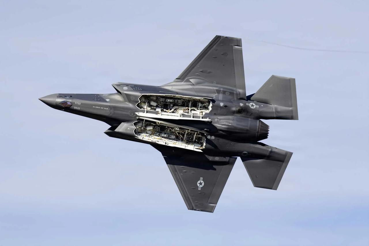 ABD, F-35’in dahili füze kapasitesini 2030’da 6’ya çıkaracak