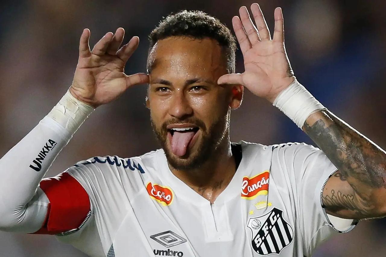 Neymar'dan eski kulübüne tarihi vefa