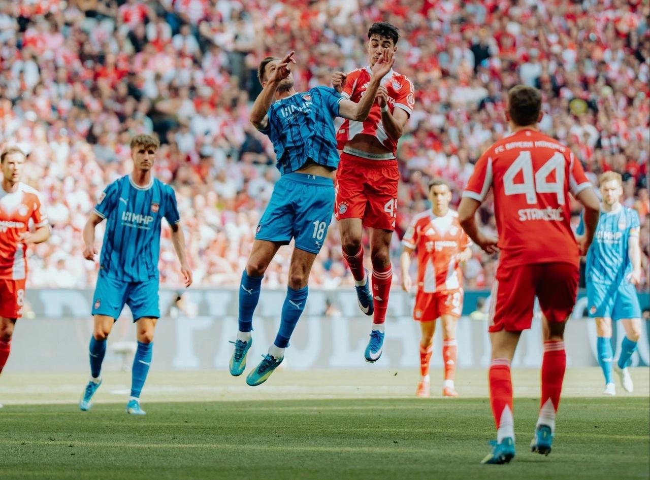 Şampiyon Bayern Münih bir puanla yetindi