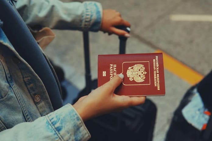 Estonya’dan Ukrayna'da savaşan Ruslara kapıları kapama kararı