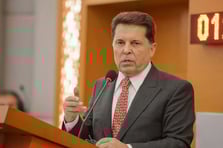 'Kent uzlaşısı' davasında karar: Ahmet Özer'e 6 yıl hapis cezası verildi