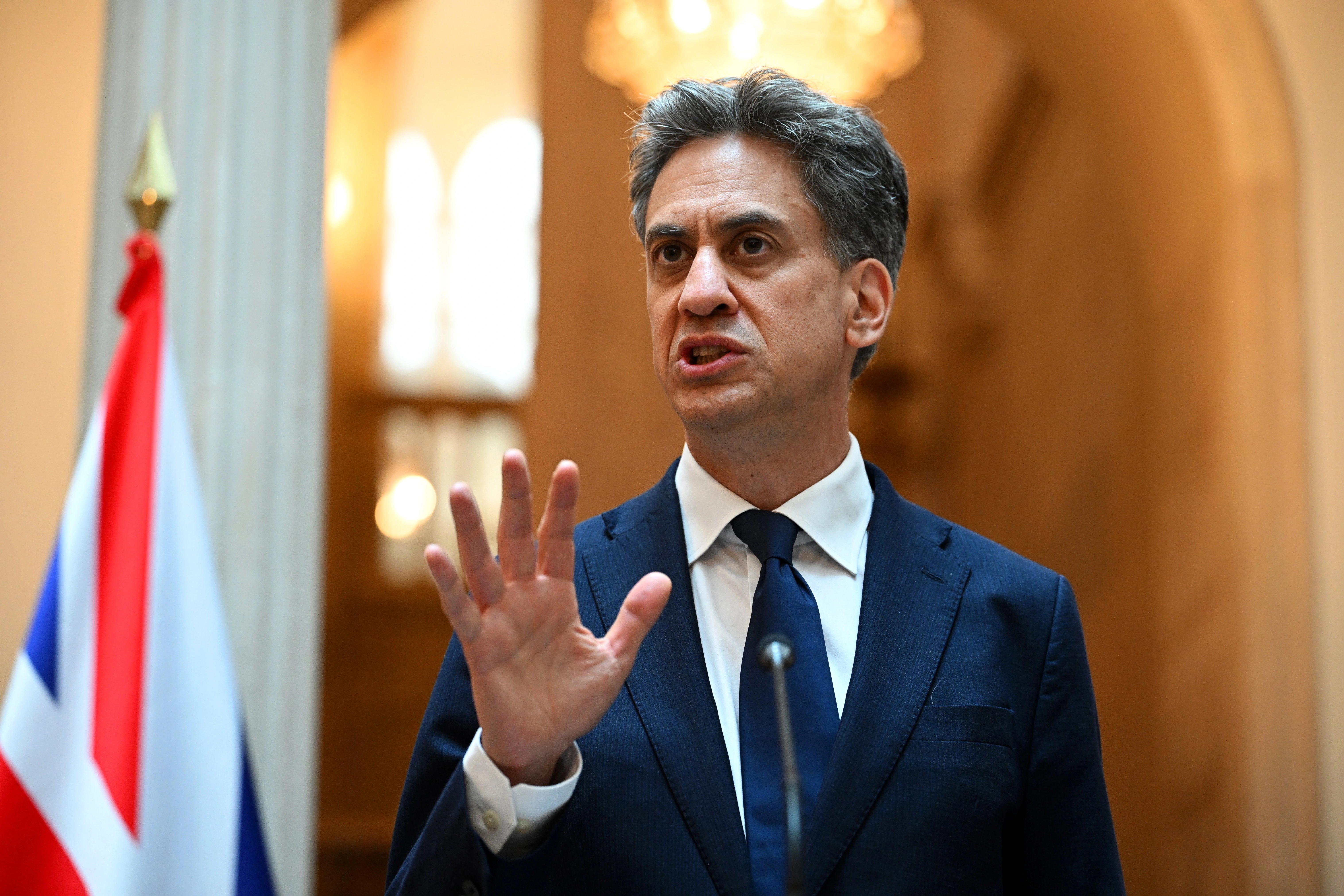UK Accuses Israelis of Ethnic Cleansing, Imposes Sanctions