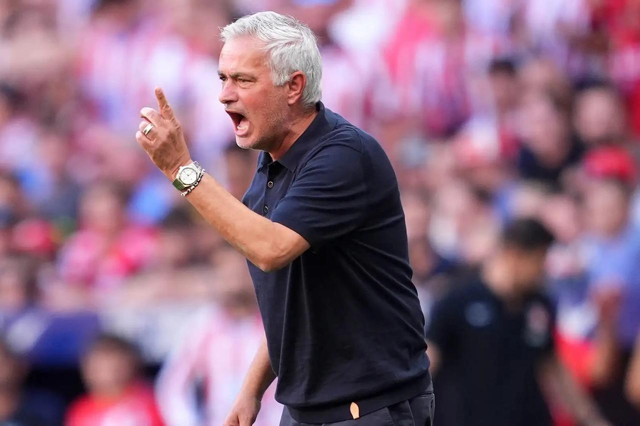 Jose Mourinho ile yönetim arasında kriz