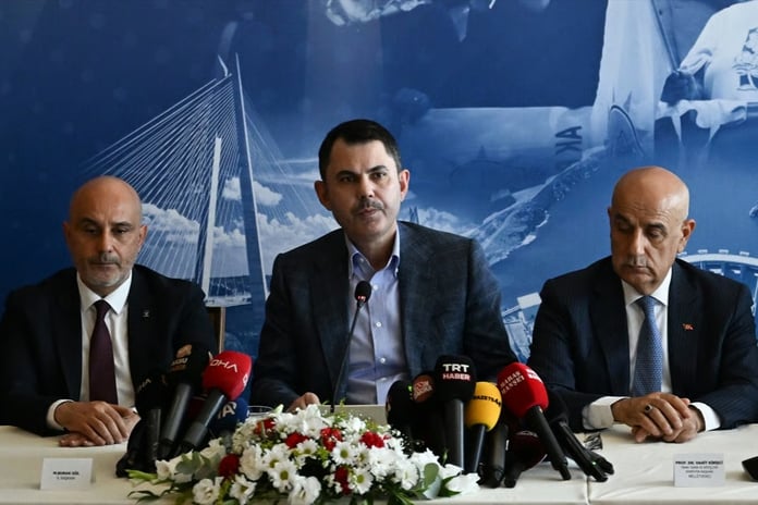 Bakan Kurum'dan deprem bölgesine yeni konut müjdesi