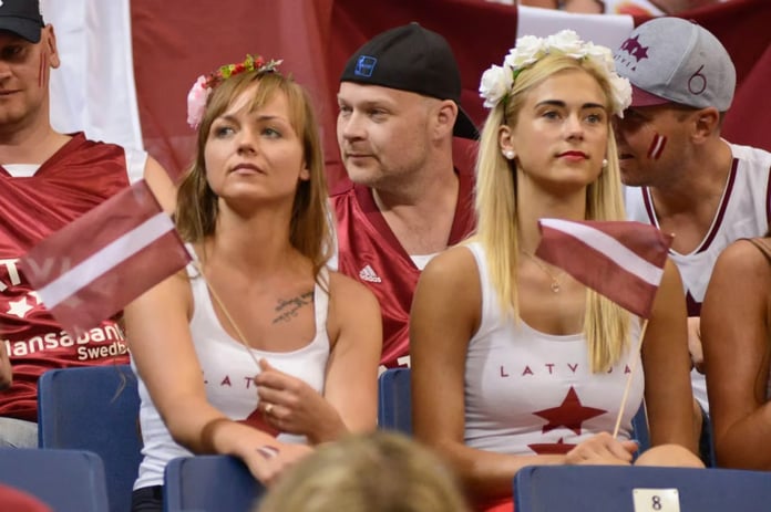 Letonya'da erkek krizi: Ya kiralık eş arıyorlar ya da göç ediyorlar