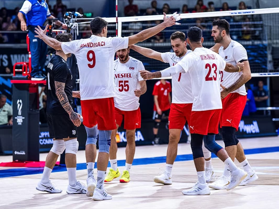 Namağlup grup lideri son 16'da!