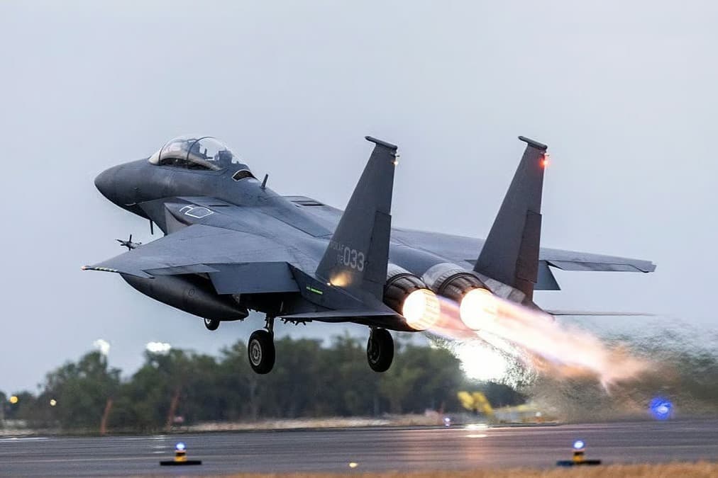 Güney Kore F-15K'larını modernize ediyor