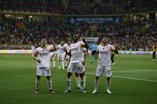 Galatasaray şampiyonluk sezonundaki iştahını koruyor: 14 maçtır kaybetmeyen sarı kırmızılı ekip deplasmanda coştu