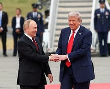 Kremlin Sözcüsü Peskov Putin Trump zirvesi ile ilgili önemli açıklamalarda bulundu