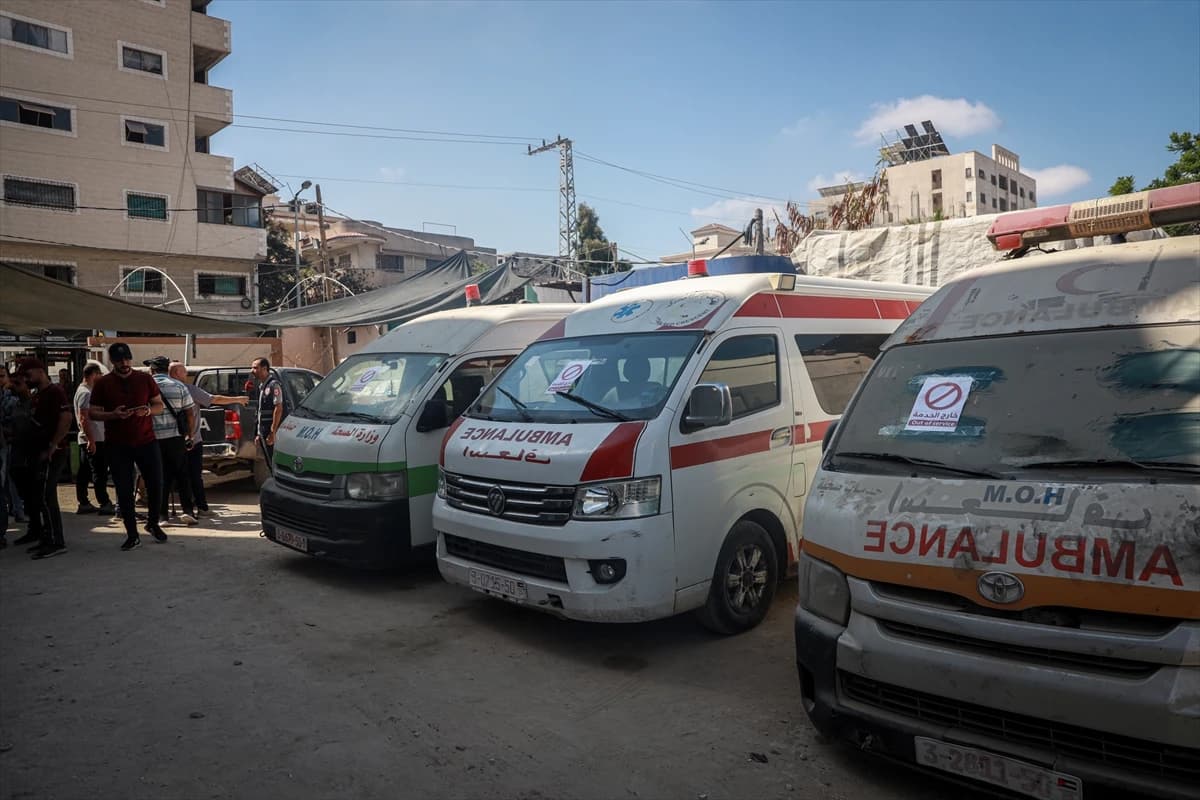 Abluka altındaki Gazze'de ambulans hizmetinin çöküşün eşiğinde olduğu uyarısı
