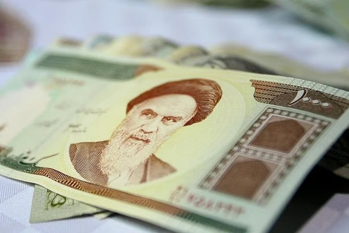 İran'da para reformu onaylandı: Paradan 4 sıfır atılıyor