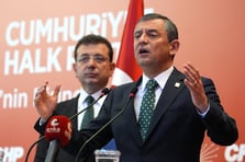 Özgür Özel'den gündem olan dil sürçmesi: 'Ekrem Erdoğan'