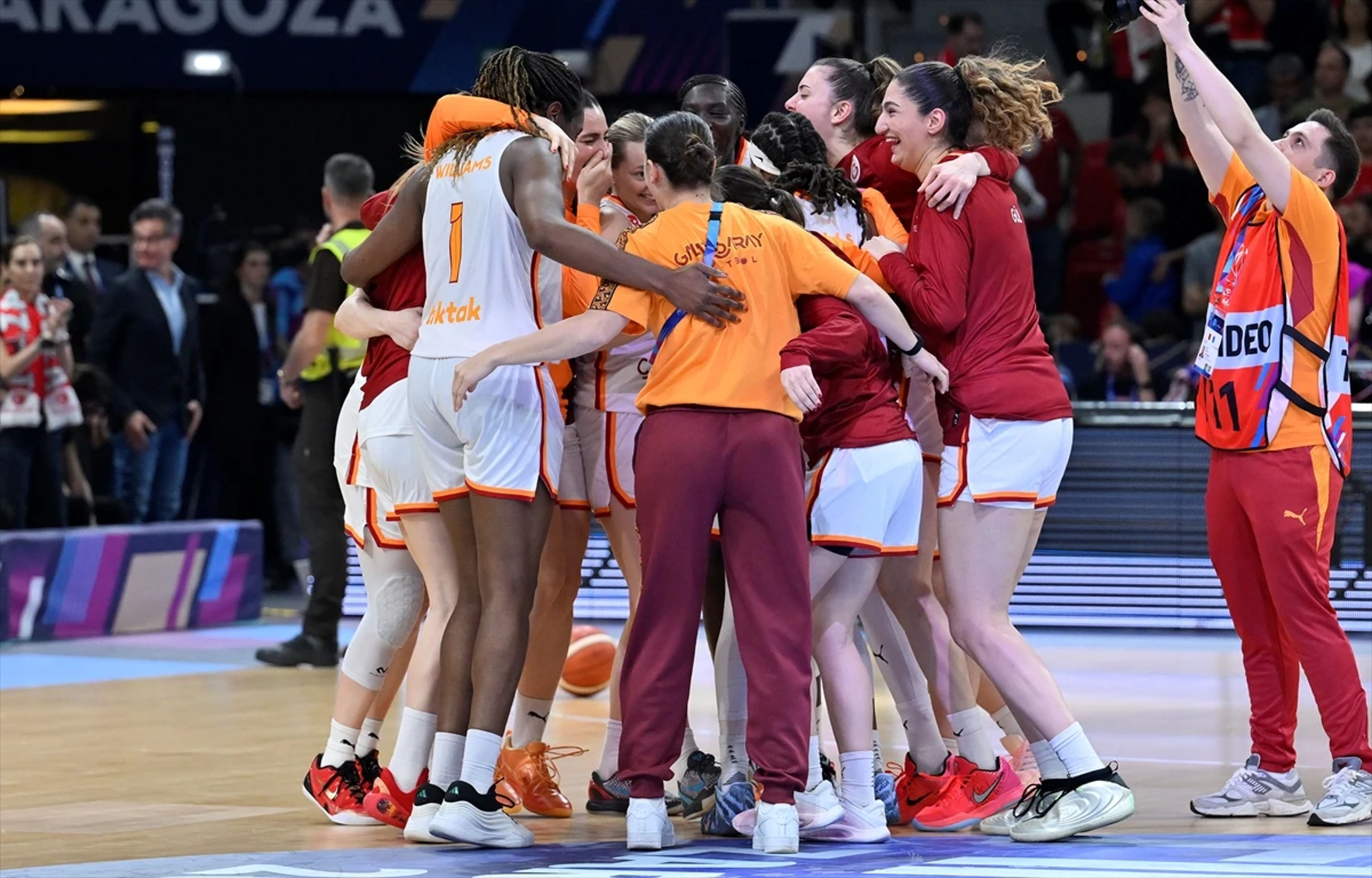 Avrupa zirvesinde üçüncü kez Türk finali